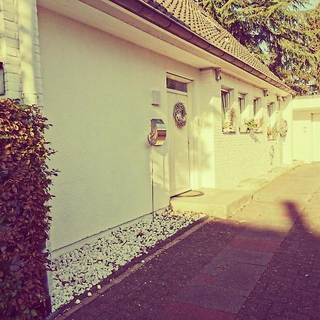 "Maison Blanche" - Das Gemuetliche Garten-Apartment Zwischen Koeln Und Duesseldorf Гревенброх Экстерьер фото
